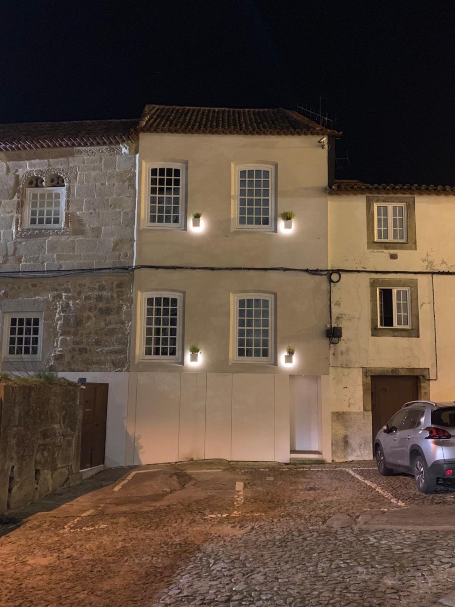 Element Apartment Viseu Bagian luar foto
